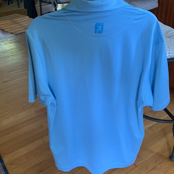 Medium Mens FootJoy Golf Shirt - Picture 2 of 2